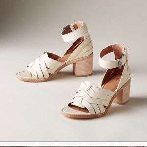 FRYE | Women Bianca Hurrache White Sandals -NWOT